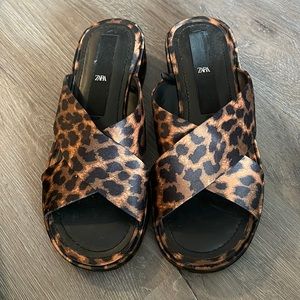 Cheetah print Slides